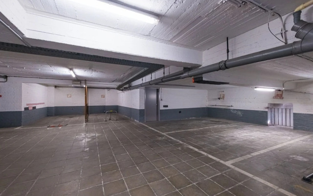 Apartment With sun Facing Terrace