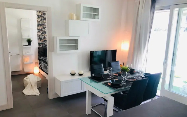 The Italian Home
