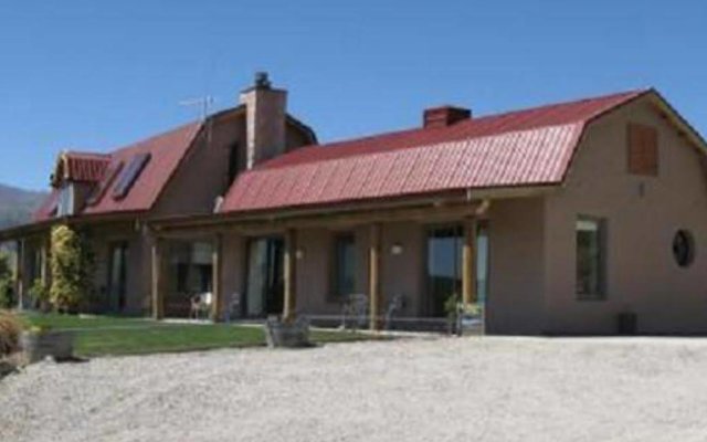 Ardgour Strawbale Bed and Breakfast