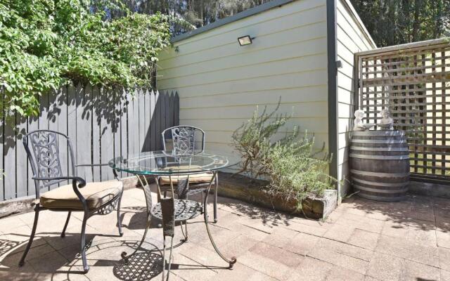 Olive Grove Studio 1