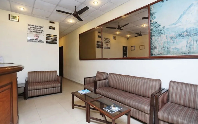 Oyo 44586 Hotel Himalay