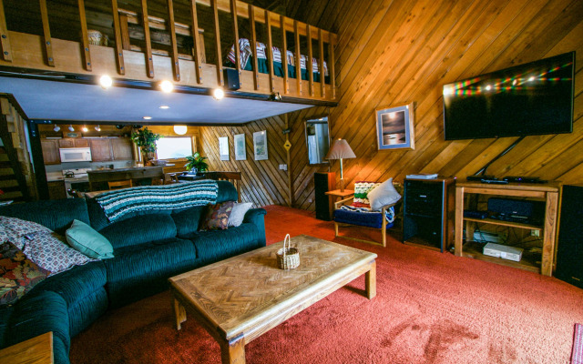 Snowcreek II #308 Condo