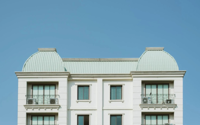 Thomson Residence Hotel