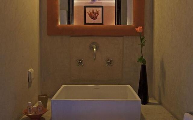 Riad Isis