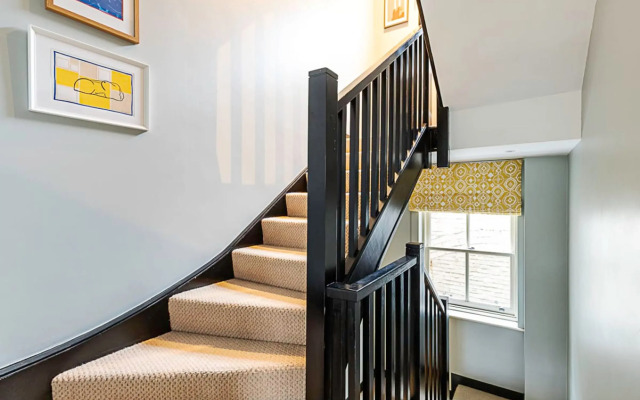Paradise Row Townhouse