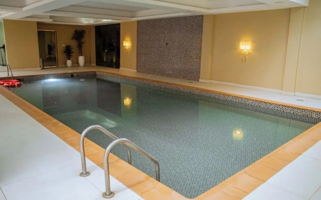 Check Inn Hotels Apo