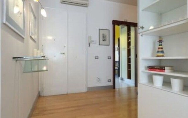 Modern & Elegant2 Bedroom Flat in Great Location