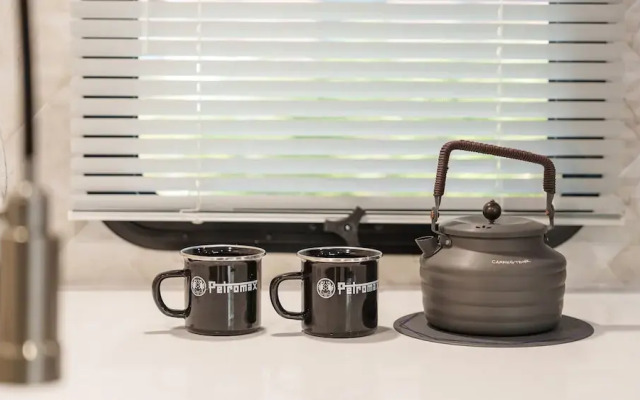 Sokcho Supuro Caravan