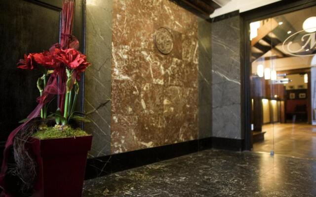 Maris Hotel Restaurant