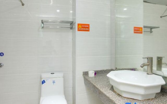 Yiyuan Holiday Hotel