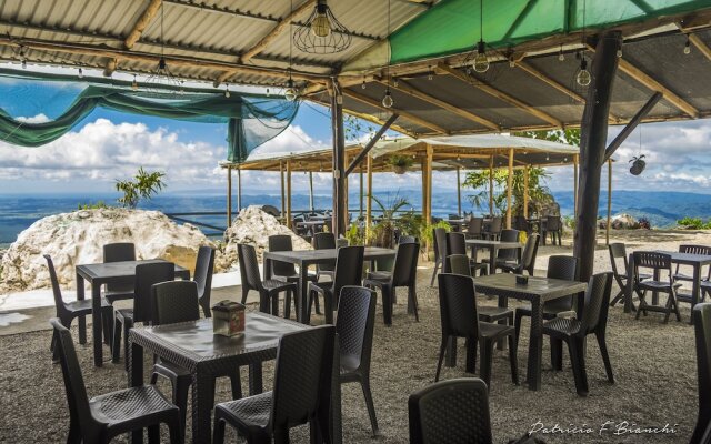 Casa Linda Vista Hotel