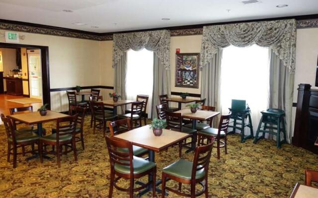 Country Inn  by Radisson, Youngstown West, OH