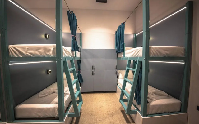 Vega 43 Hostel