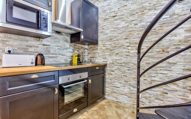 32 - Atelier Paris Fashion