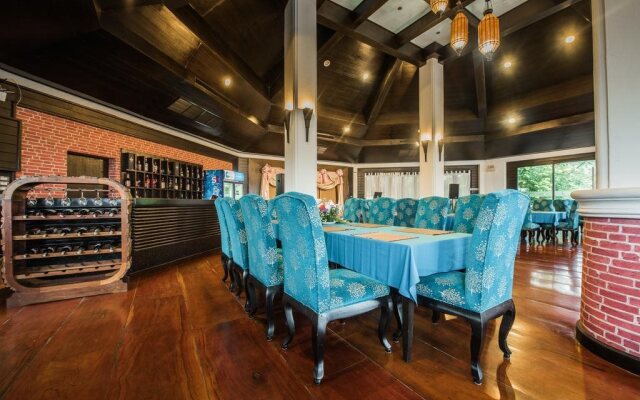 Gassan Khuntan Golf and Resort