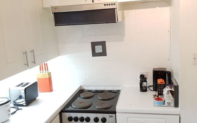 Novelty Suites Conway Street