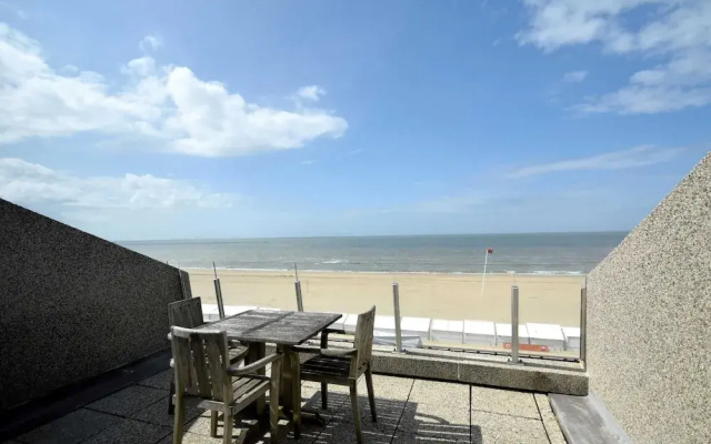 Studio in De Haan With Sea View