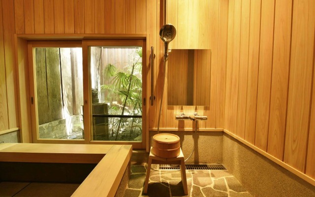 Kuraya Kiyomizu-Gojo