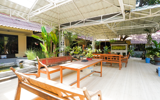 OYO 1652 Hotel Tampiarto