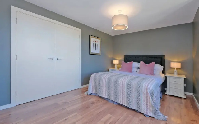 Contemporary Apartment Close to Aberdeen City Centre