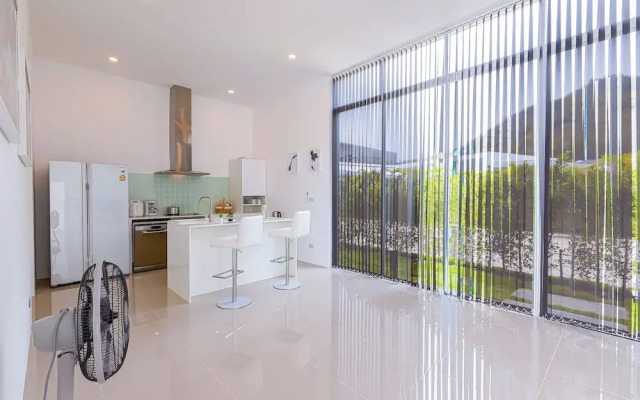 Modern 3 Bedroom Private Pool Villa KH-A1