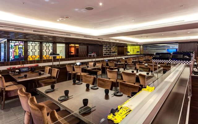 Golden Tulip - Aesthetics