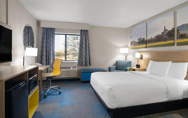 Days Inn By Wyndham Davenport