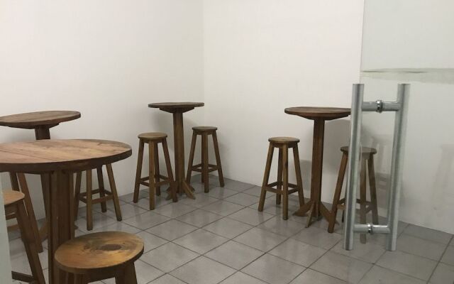 Wally's House Hostel