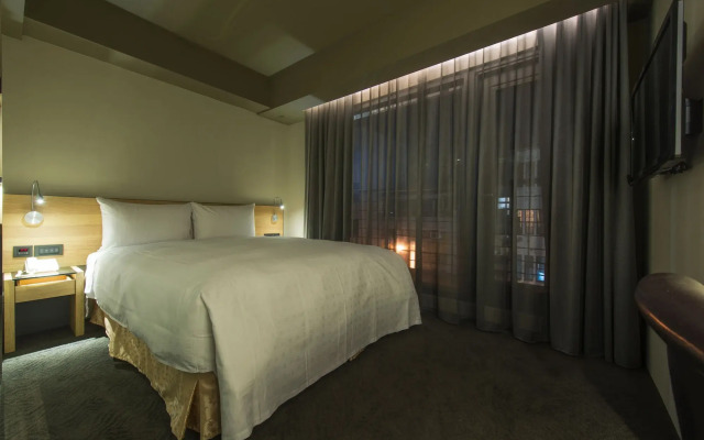 Simple Plus Hotel