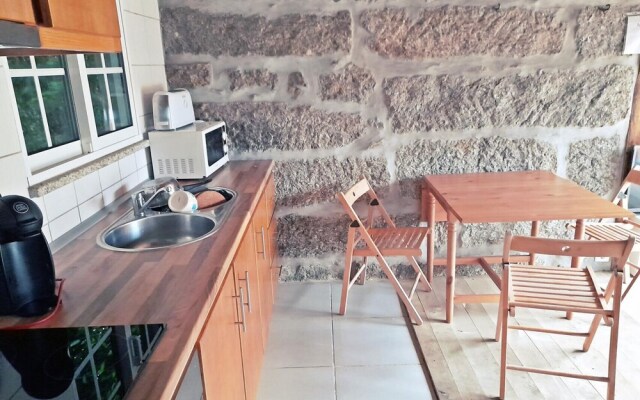 Barbecue Pool Parking Mystay