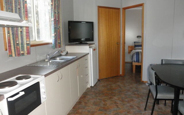 Strahan Beach Tourist Park