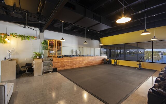 Lake Kawana Accommodation