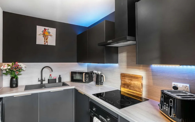 Central-1bed Flat in Aberdeen Area