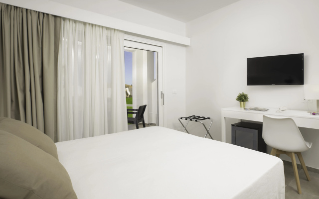 Hotel S'Arena Beach