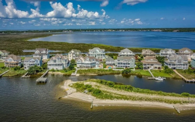 Sailfish Point 61 by RedAwning