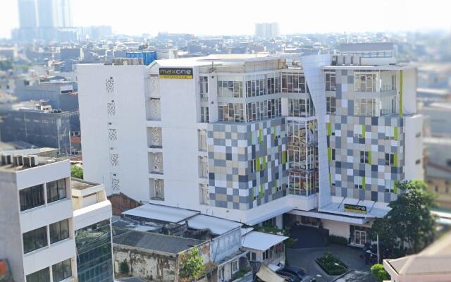 MaxOne Signature Glodok Jakarta