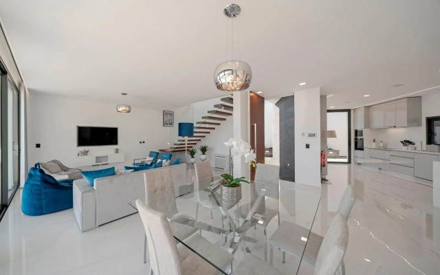 Seacrest by OurMadeira