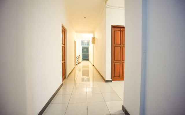 Bs Residence by OYO Rooms