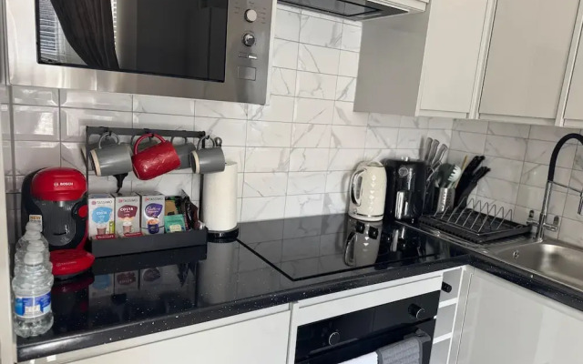 Cozy 2br-5guests-near Attractions-garden