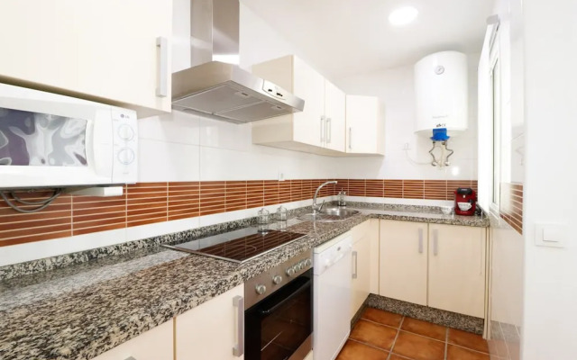 Summerland Apartments Rota