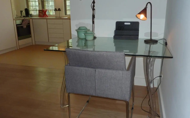Antwerp old town triplex apartment