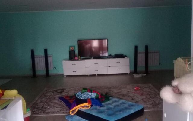 Guesthouse On Ashimbaeva 23