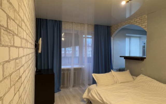 Апартаменты на улице Братьев Серебряковых 14