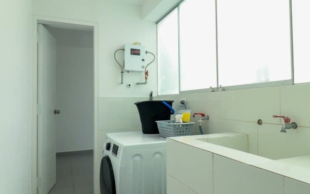 w Perfect 3BR Near Malecon in Barranco