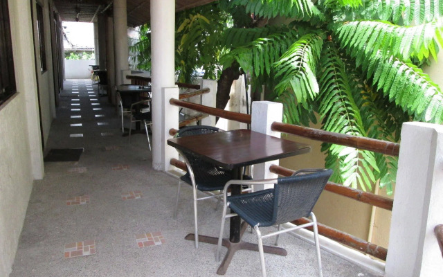 Mito's Palace Boracay
