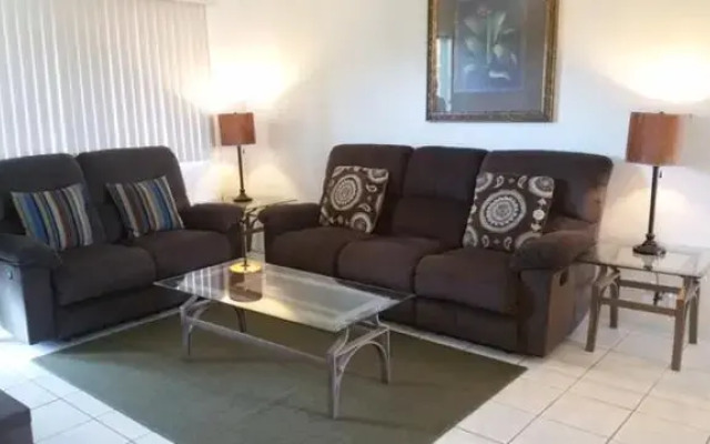 Beautiful 2 bedroom 1 bath