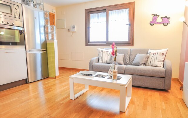 Sitito Quejana Apartment with Parking