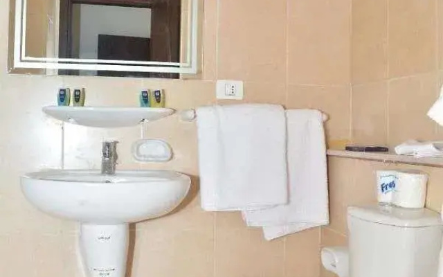 Lamar Hotel