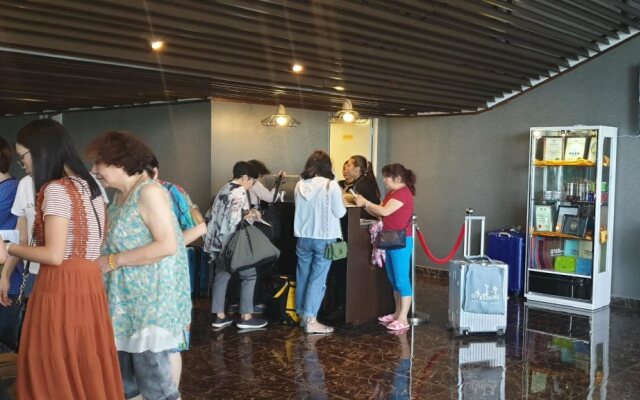 D'Wharf Hotel & Serviced Residence
