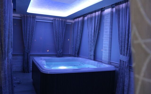 Hotel Maksim